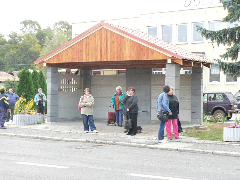 Fotogaléria Rekonštrukcia zastávok v obci (7) Rekonštrukcia zastávok v obci